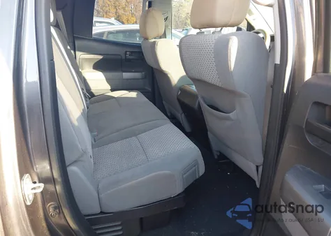 2012 Toyota Tundra Grade 4.6L V8 z USA, uszkodzony, nr VIN 5TFRM5F17CX044159